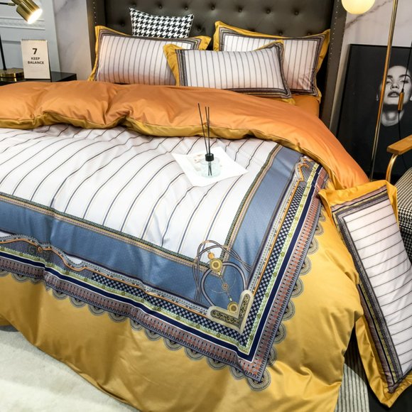 Premium Microfiber Bedding Set of Four - Picture 5 of 15